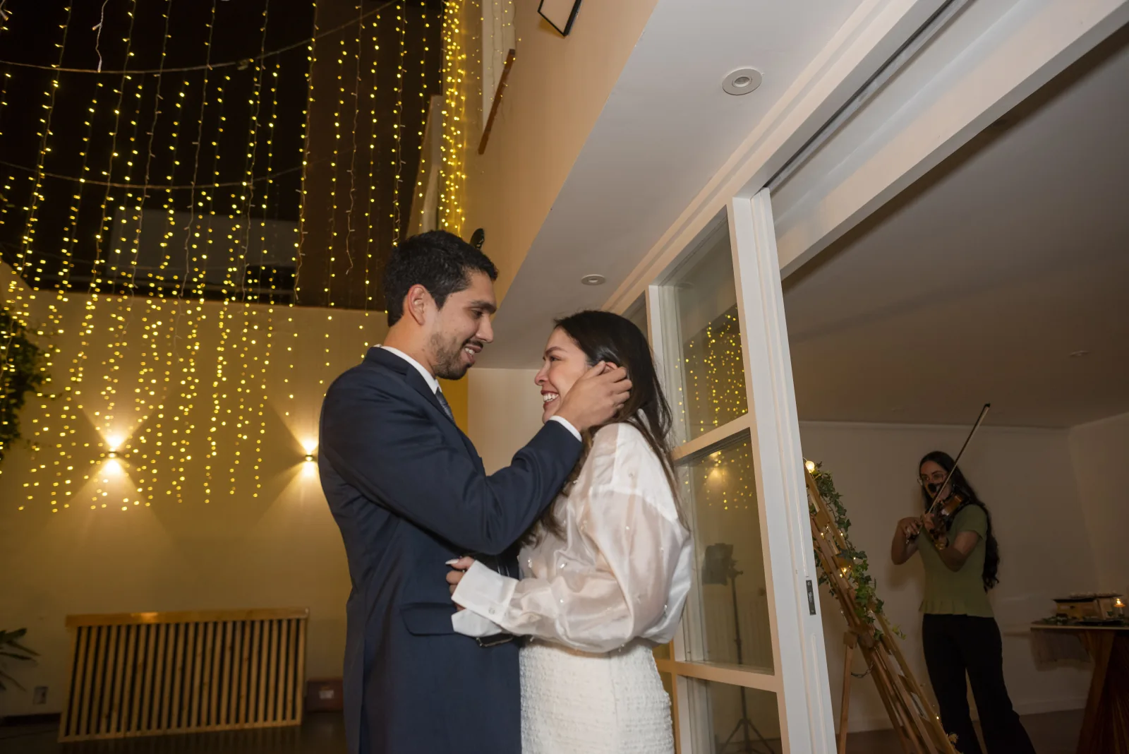 Valeria y Gerald celebrando la propuesta