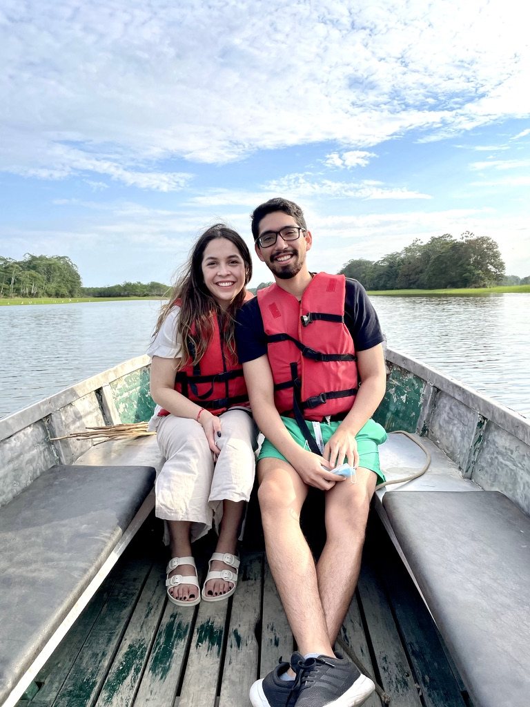 Valeria y Gerald en Iquitos