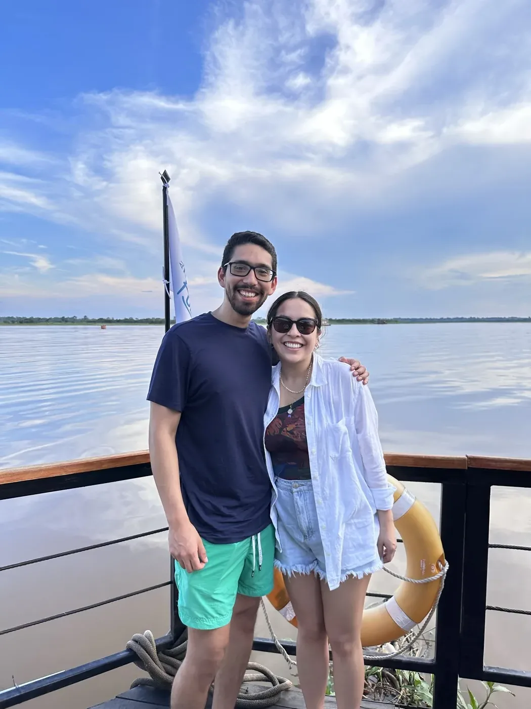 Valeria y Gerald en Iquitos
